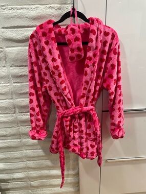 SOLD OUT Loyal Maneater Dolls Kill Sugar Thrillz pink heart robe eyemask Small